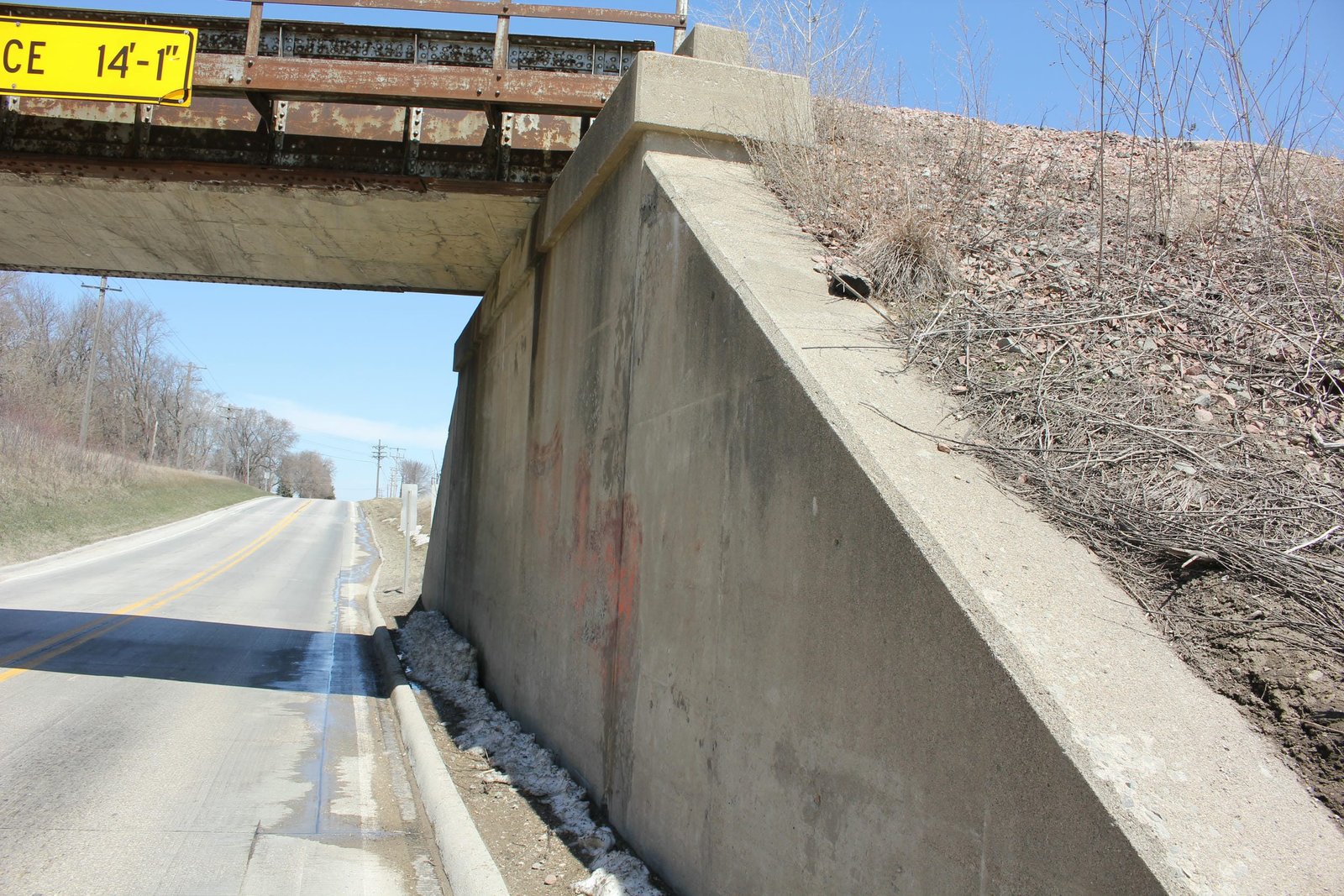 East abutment